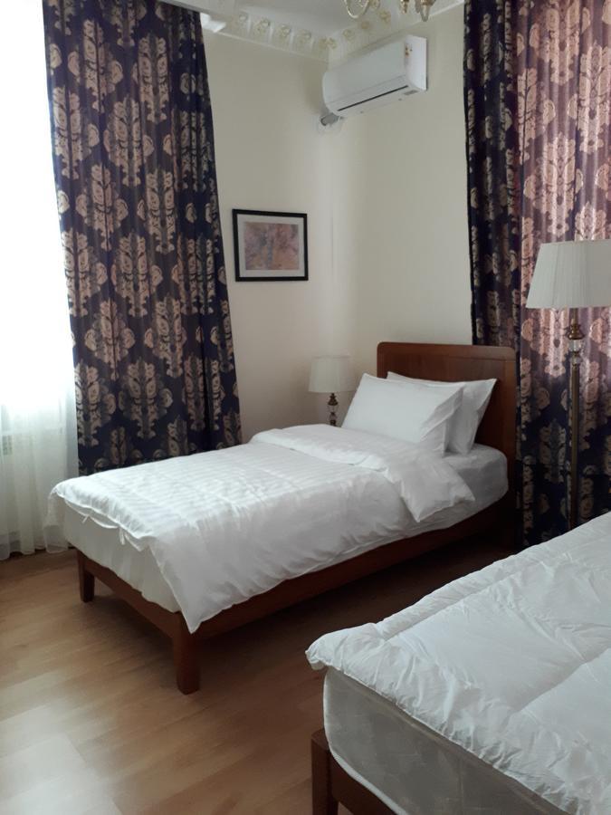 Kok-Art Hotel Jalal-Abad Luaran gambar