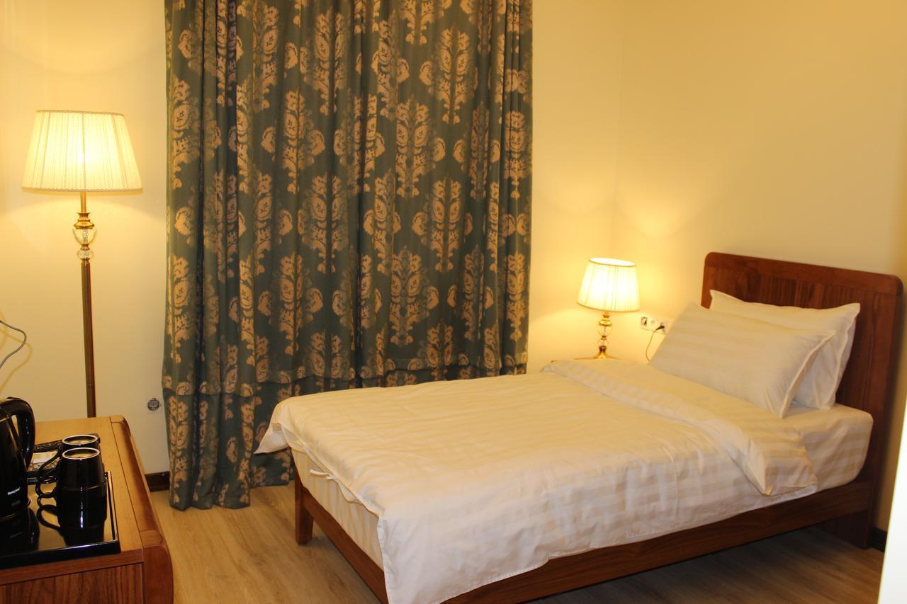 Kok-Art Hotel Jalal-Abad Luaran gambar