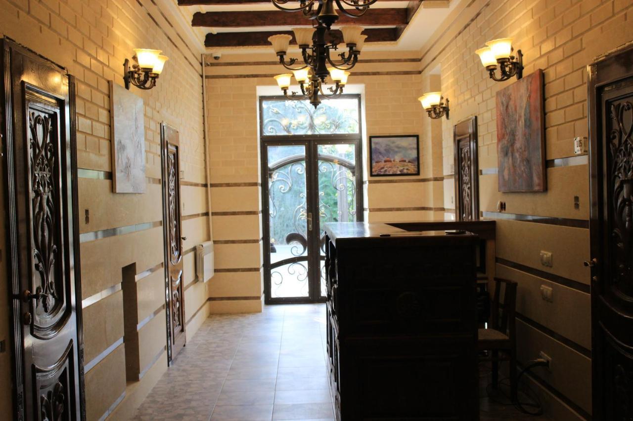 Kok-Art Hotel Jalal-Abad Luaran gambar