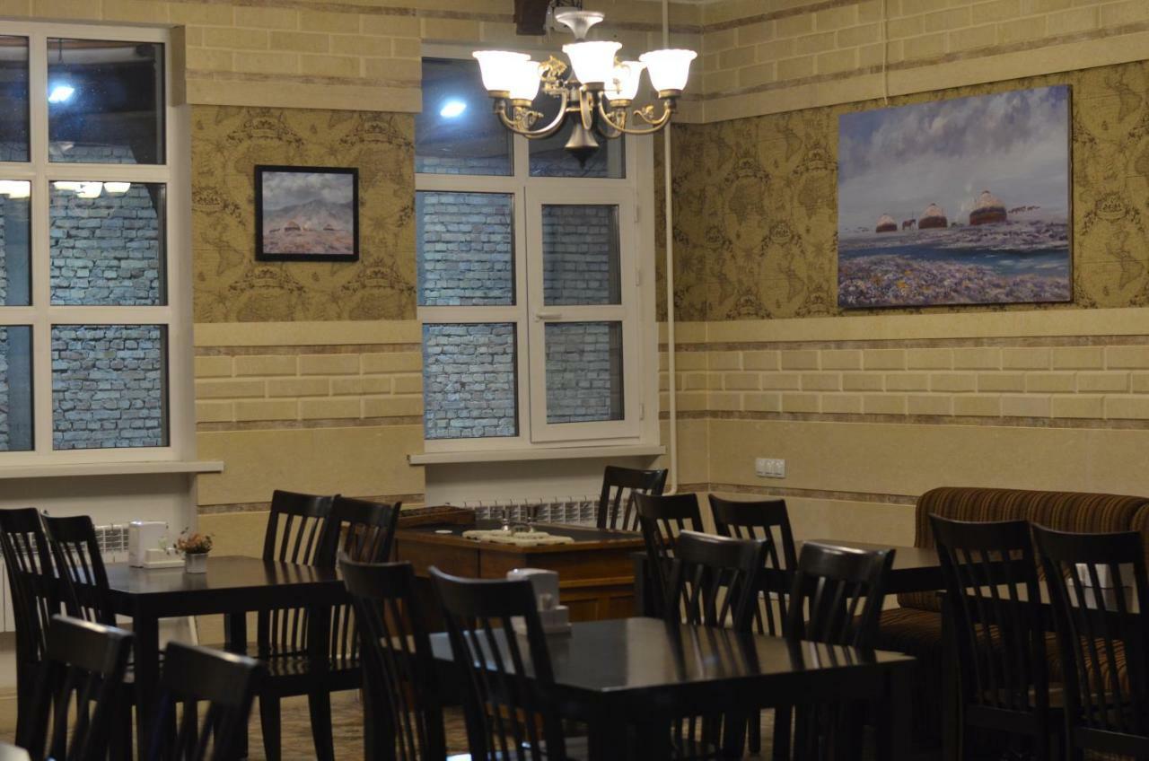 Kok-Art Hotel Jalal-Abad Luaran gambar