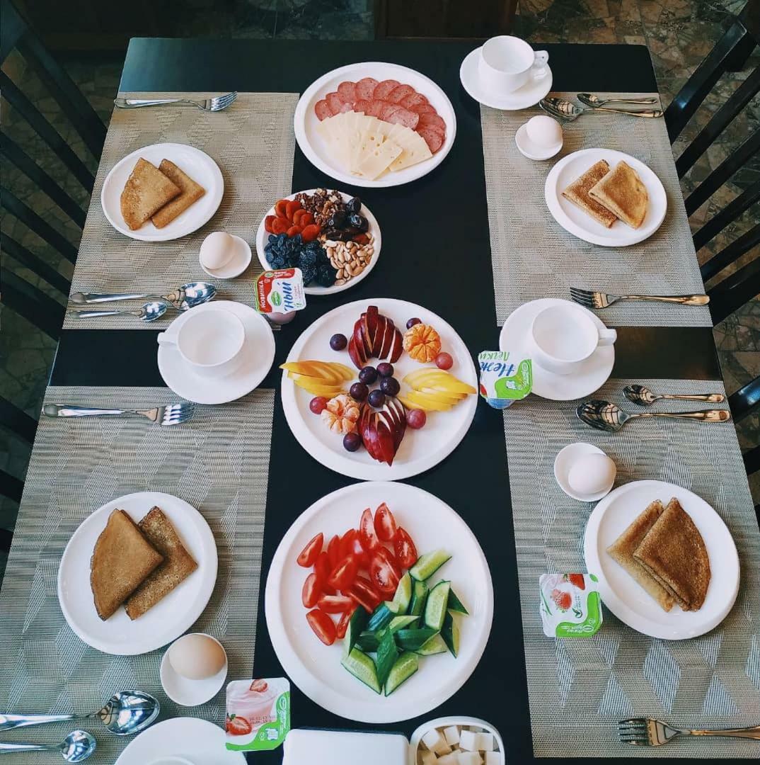 Kok-Art Hotel Jalal-Abad Luaran gambar